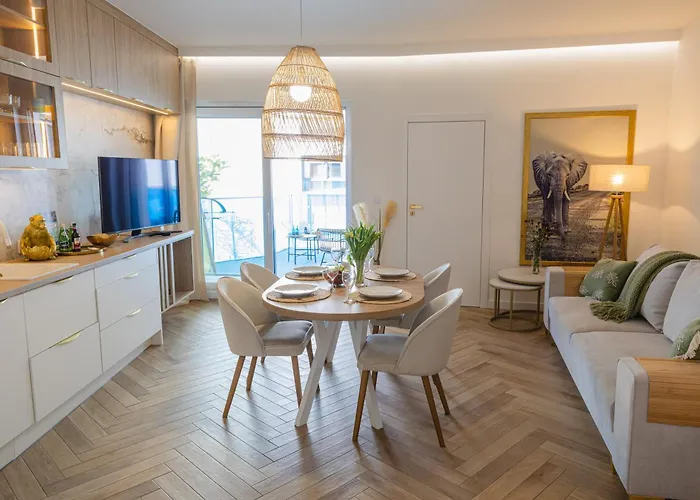 Aquarius Apartment *